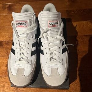 Adidas Samba Classic White/Black Men’s Size 7 Women’s 8.5